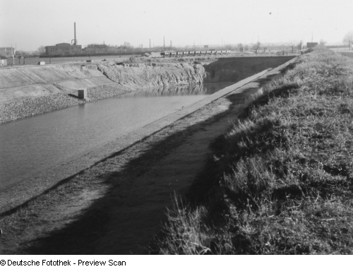 Historische Kanalansicht am Karl-Heine-Kanal